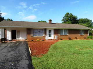 311 Wall St, Oaklevel, VA 24055-3670