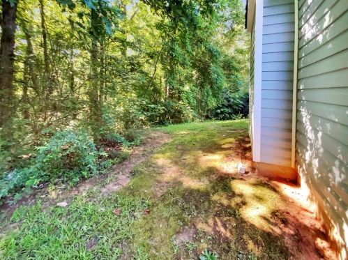 6762 Hiddenlake Dr, Rex GA 30273-2109 exterior