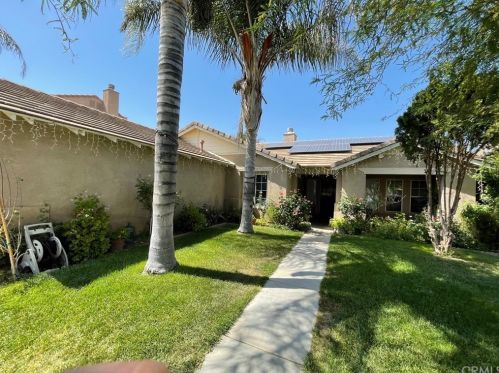 680 Primrose Pl, Perris, CA 92571-3621