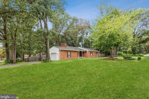 418 Sylview Dr, Riviera Beach, MD 21122-5529