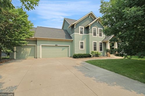 3099 Arden Dr, Saint Paul, MN 55129-5210