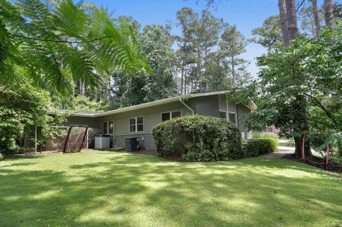 2109 Heritage Dr, Atlanta GA  30345-3532 exterior