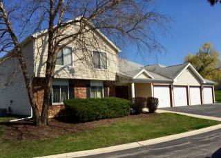 7030 Rhodes Ct, Downers Grove IL  60517-2140 exterior