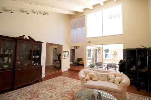 5 Cypress Tree Ln, Irvine CA  92612-2211 exterior