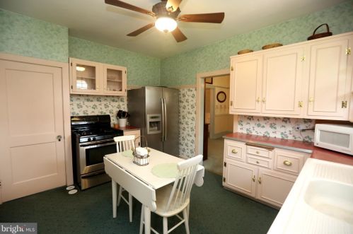 232 Holly Ave, Pitman NJ  08071-1257 exterior