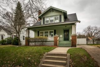 711 3rd Street A, Moline IL  61265-1207 exterior