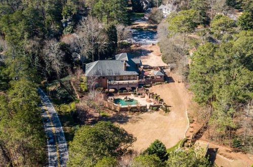 3883 Fairfax Ct, Atlanta, GA 30339-4411