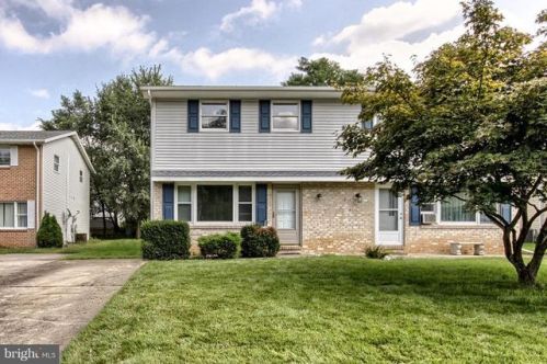 319 Juniper St, Carlisle, PA 17013-2525