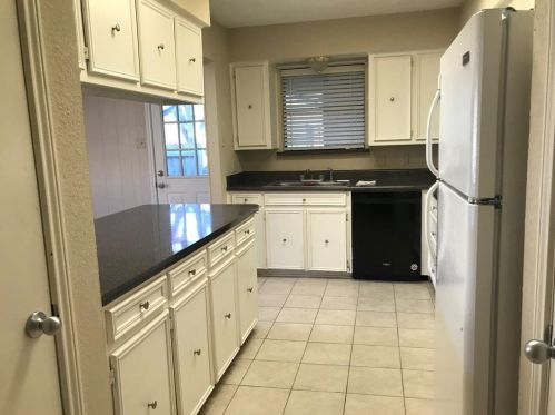 7118 Fuller Cir, Fort Worth, TX 76133-6605