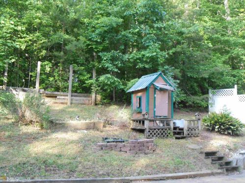 110 Hickory Ln, Cleveland, GA 30528-4439