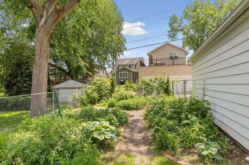 1232 Bayard Ave, Saint Paul MN  55116-1638 exterior