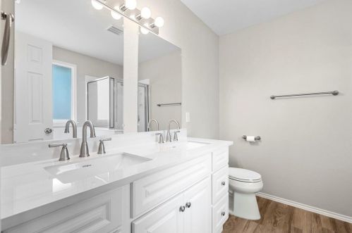 105 Rodeo Cv, Uhland TX 78640-5577 exterior