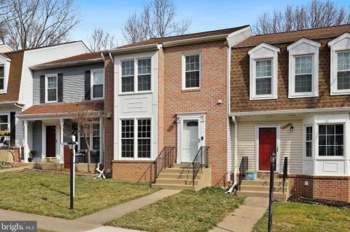 4432 Starling Ct, Woodbridge, VA 22193-1873