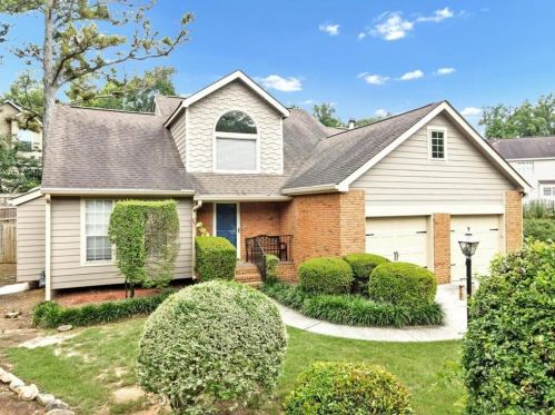 930 Cobb Place Manor Dr, Marietta, GA 30066-3658