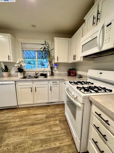 24221 Chrisman Rd, Tracy CA  95304-9353 exterior