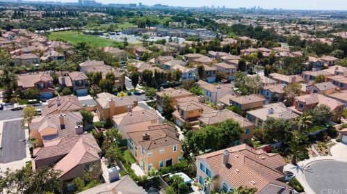 34 Del Ventura, Irvine CA  92606-8857 exterior