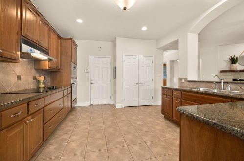 313 Flamingo Dr, Austin TX  78734-4705 exterior