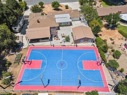 700 Chaparro Rd, Covina, CA 91724-3559