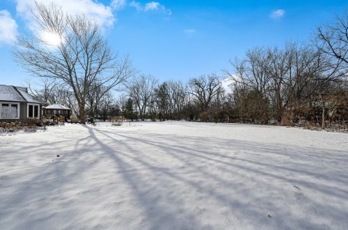 8300 County Line Rd, Willowbrook IL  60527-5719 exterior