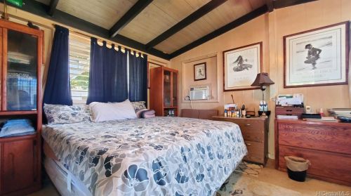 3622 Maunalei Ave, Honolulu HI  96816-2322 exterior