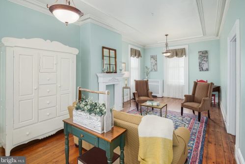 59 Potter St, Tavistock NJ 08033-1312 exterior