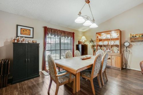 7026 Christina Ln, Garland TX 75043-6619 exterior