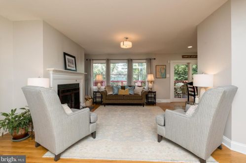 185 Berrywood Dr, Severna Park MD 21146-2030 exterior