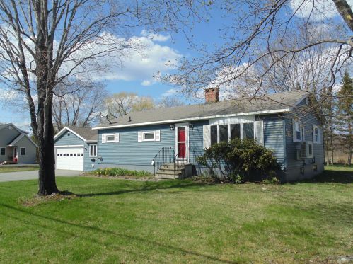 74 Brewer Dr, Brewer, ME 04412-2454