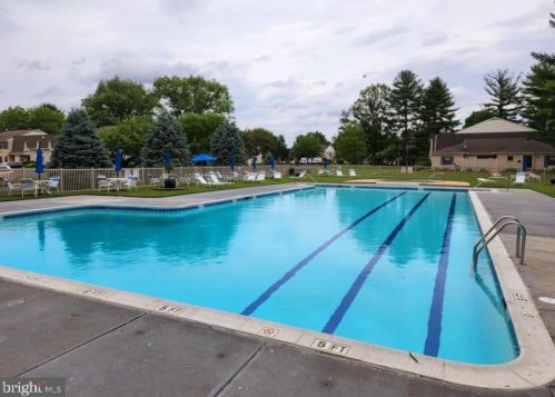 50 Valleybrook Dr, Lancaster PA  17601-4612 exterior