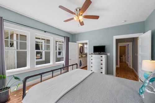 2253 6th Ave, Fort Worth TX  76110-1807 exterior