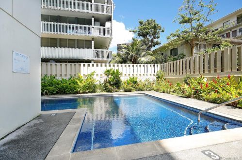 1114 Wilder Ave, Honolulu HI  96822-2776 exterior