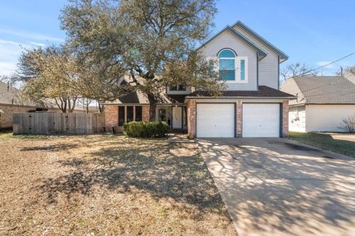 3403 Northwest Blvd, Georgetown, TX 78628-4207