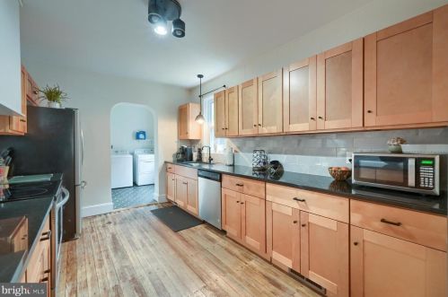 411 Ross St, Lancaster PA  17602-1943 exterior