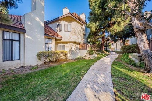 4486 Emerald St, Torrance, CA 90503-3028