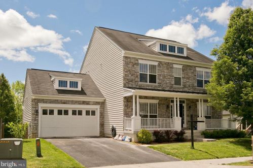 220 Bradford Dr, Boyce, VA 22620-9717