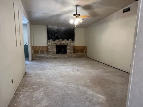 1402 Cardinal Hill Dr, Austin, TX 78758-2705