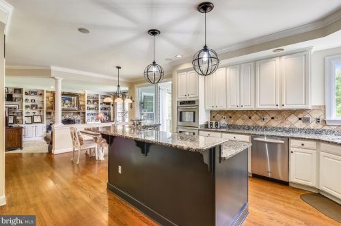 1204 Hawling Pl, Leesburg, VA 20175-5018