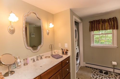 16 Stearns St, Killingly CT  06239-2922 exterior