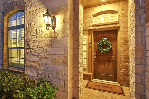 106 Fallow Buck Dr, Conroe, TX 77384-1412