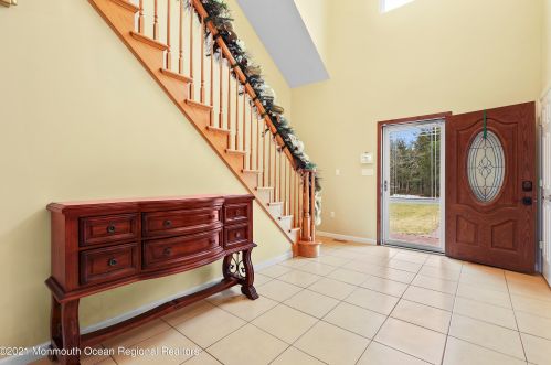 582 Reed Rd, Jackson Twp, NJ 08527-4732