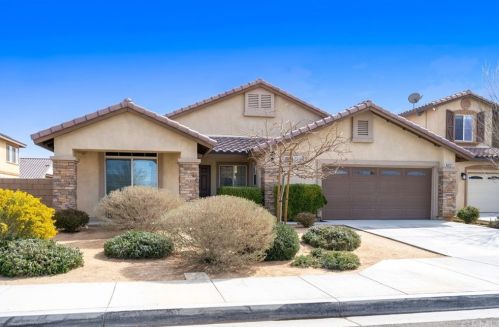 45012 Lamour Ct, Lancaster, CA 93535