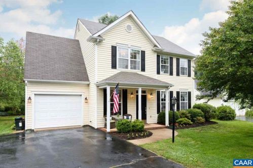105 Running Fox Ln, Charlottesville, VA 22902-8249