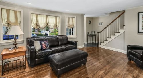 13 Indian Spring Rd, Cranford, NJ 07016-1615