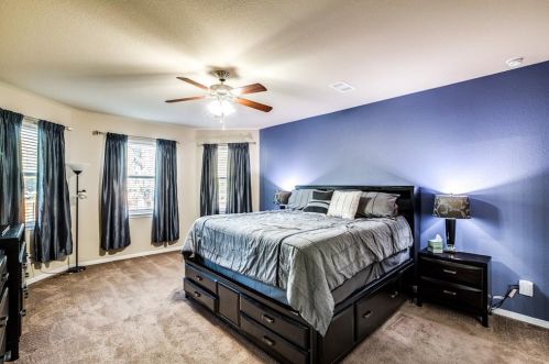 2402 Winter Trl Dr, Conroe TX  77304-2160 exterior