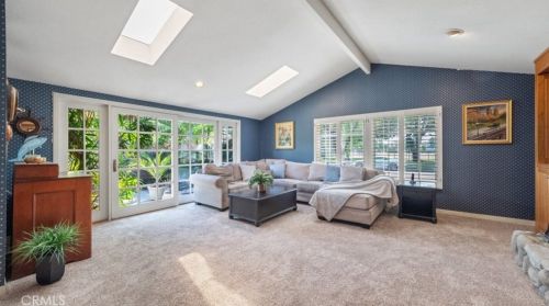 3071 Mainway Dr, Los Alamitos, CA 90720-4814