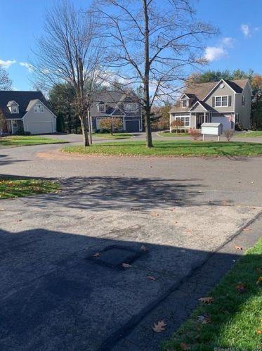 6 Linden Hts, Norwalk, CT 06851-1552