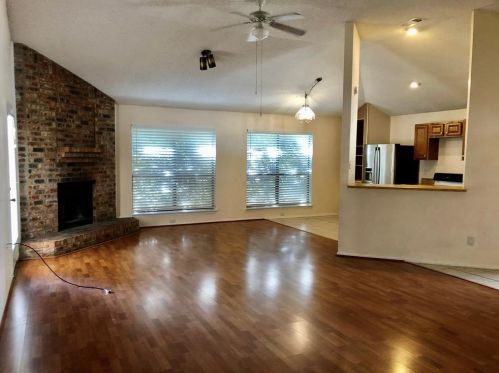 10200 Stoney Bridge Rd, Fort Worth TX  76108-3966 exterior