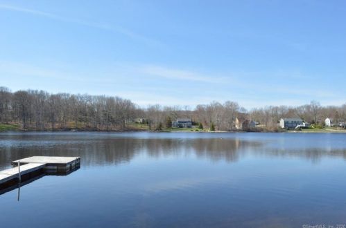 50 Maiden Ln, Upper Stepney, CT 06468-1848