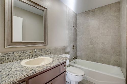 2544 Lark Ellen Ln, Anaheim CA  92806-5606 exterior