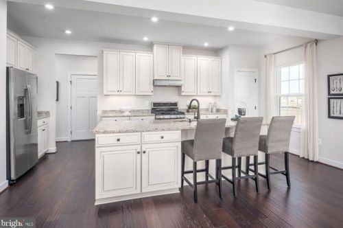 660 Falcon Ln, Aberdeen MD  21001-1255 exterior
